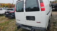 2018 GMC Savana - Photo 4
