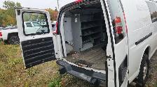 2018 GMC Savana - Photo 14