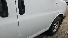 2018 GMC Savana - Photo 36