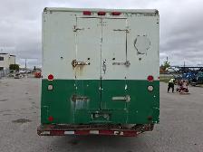 2009 Freightliner MT45 Chassis - Photo 6