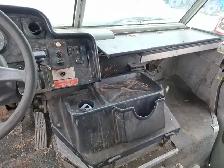 2009 Freightliner MT45 Chassis - Photo 12