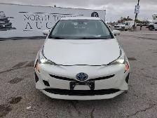 2017 Toyota Prius - Photo 2