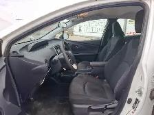 2017 Toyota Prius - Photo 10