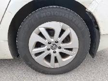2017 Toyota Prius - Photo 17
