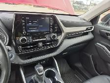 2020 Toyota Highlander - Photo 12