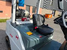 2015 TCM 8,000 LB PNEUMATIC ￼PROPANE FORKLIFT - Photo 7