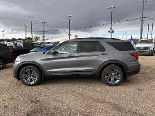 2027 Ford Explorer Active - Photo 4