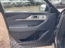 2027 Ford Explorer Active - Photo 5