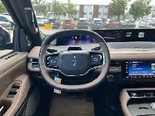 2027 Lincoln Navigator Black Label - Photo 22