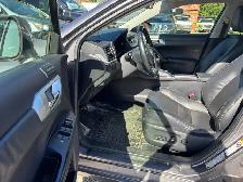 2013 Lexus CT FWD 4dr Hybrid - Photo 10