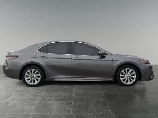 2021 Toyota Camry SE - Photo 8