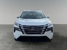 2025 Nissan Rogue SV Moonroof - Photo 2