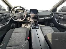 2025 Nissan Rogue SV Moonroof - Photo 12