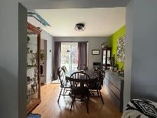 Spacious 3-bedroom duplex with yard, deck and driveway parking - Photo 5