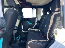2018 Jeep Wrangler JK Unlimited Sahara - Photo 14