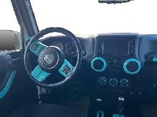 2018 Jeep Wrangler JK Unlimited Sahara - Photo 16