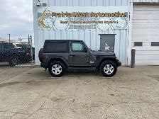 2019 Jeep Wrangler Sport 4WD | No Accident | Heated Seats - Photo 4