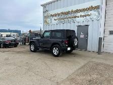 2019 Jeep Wrangler Sport 4WD | No Accident | Heated Seats - Photo 8