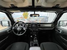 2019 Jeep Wrangler Sport 4WD | No Accident | Heated Seats - Photo 20