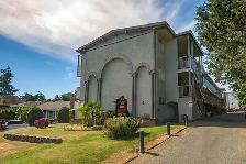 Mayfair Manor Apartments - 1 Bedroom available at 827 Selkirk Av - Photo 3