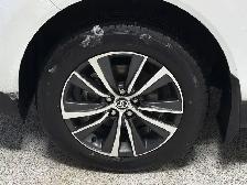 2024 Toyota Venza - Photo 21