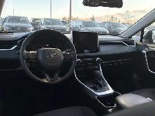 2025 Toyota RAV4 - Photo 3