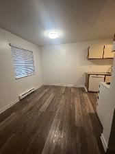 Spacious 2 Bedroom 1 Bah with Balcony - Photo 5