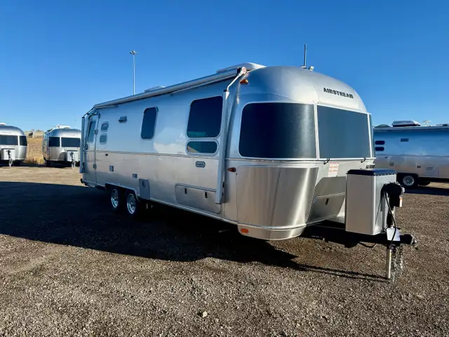 2026 Airstream Globetrotter 27FB