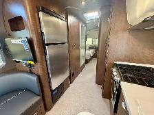 2026 Airstream Globetrotter 27FB - Photo 15