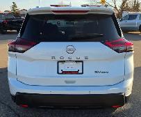 2024 Nissan Rogue SV Moonroof AWD - Photo 4