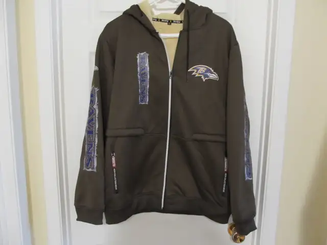 Men's Fleeced Lined RAVENS Hoodie, Size XL
