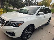 Low Mileage 2019 Nissan Pathfinder for Sale! - Photo 2