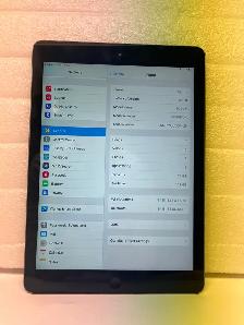 Apple iPad Air 1st Gen 16GB Wi-Fi - Space Grey