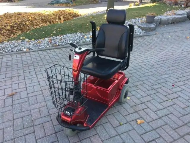 USED FORTRESS 1700 DT - 3 WHEEL SENIOR MOBILITY ELECTRIC SCOOTER