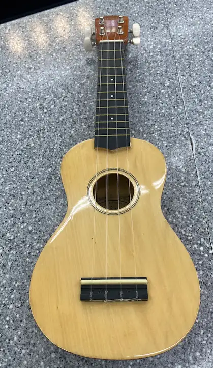 Omalha Ukulele, Natural Wood Finish