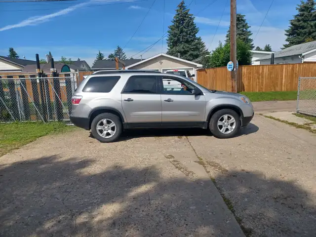 Excellent winter vehicle, 2008 GMC Acadia