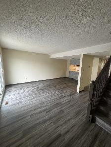 3 Bed 1.5 Bath Unit in Edmonton, AB - Photo 3