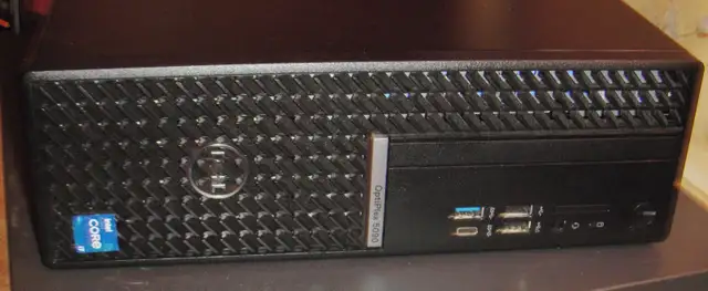 11th Gen 4.9 GHz 8x Core 16Gigs DDR4 M.2 SSD WiFi