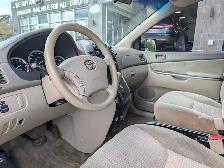 2007 Toyota Sienna CE • Cloth Interior 7 seats - Photo 8