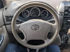 2007 Toyota Sienna CE • Cloth Interior 7 seats - Photo 12