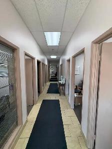 2,389 SF Storefront for Lease - 239 Queen St E, Brampton - Photo 4