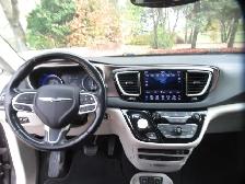 2019 Chrysler Pacifica Touring-L Van - Photo 14