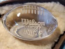 RARE CRYSTAL NFL FOOTBALL PAPERWEIGHT - Photo 2