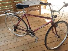 Vintage Miyata Six Ten (610) Touring Bicycle - Photo 2