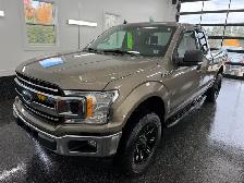 2020 Ford F-150 XLT Only 54,000KM! Upgraded!