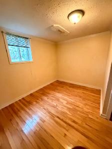 Basement Suite - Photo 3