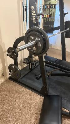 Nautilus Power Rack, Lat Pulldown, Bench, Olympic Bar and 350lbs - Photo 3