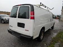 2016 GMC Savana 2500 - Photo 2