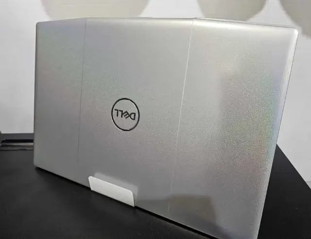 Dell G5 SE Gaming Laptop With Charger