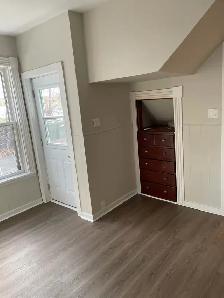 Bachelor Apartment for Rent - Photo 6
